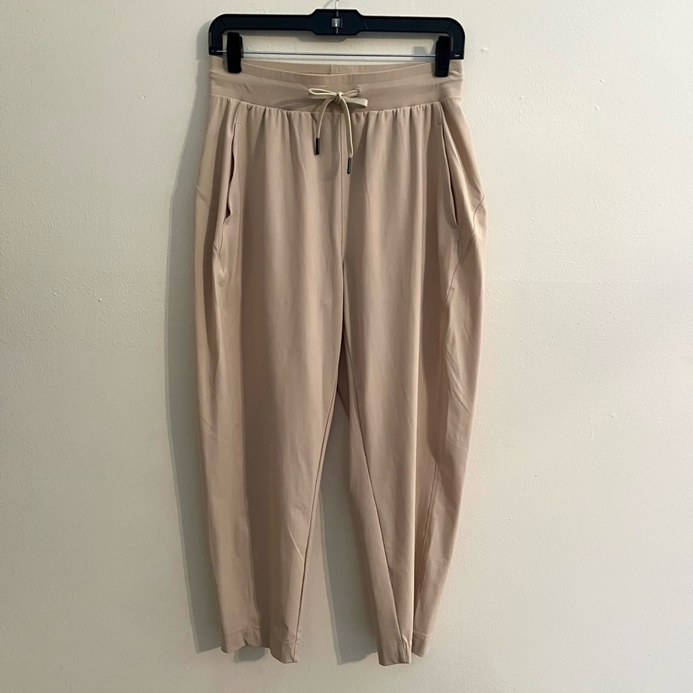 Sweaty Betty Beige Joggers with Drawstring